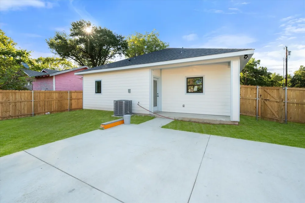 1100 E Collin Street Corsicana, TX 75110