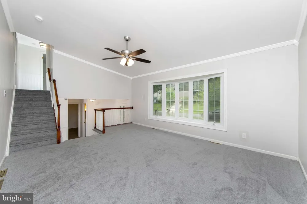 405 NARRAGANSETT DRIVE Cherry Hill, NJ 08002