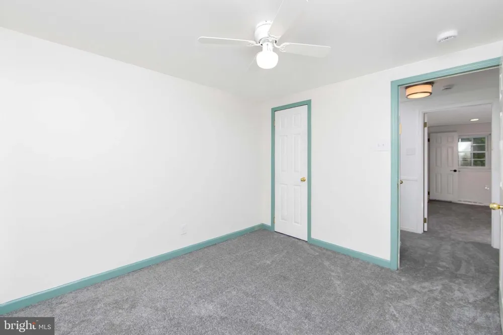 405 NARRAGANSETT DRIVE Cherry Hill, NJ 08002