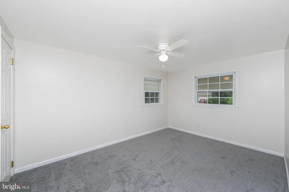 405 NARRAGANSETT DRIVE Cherry Hill, NJ 08002
