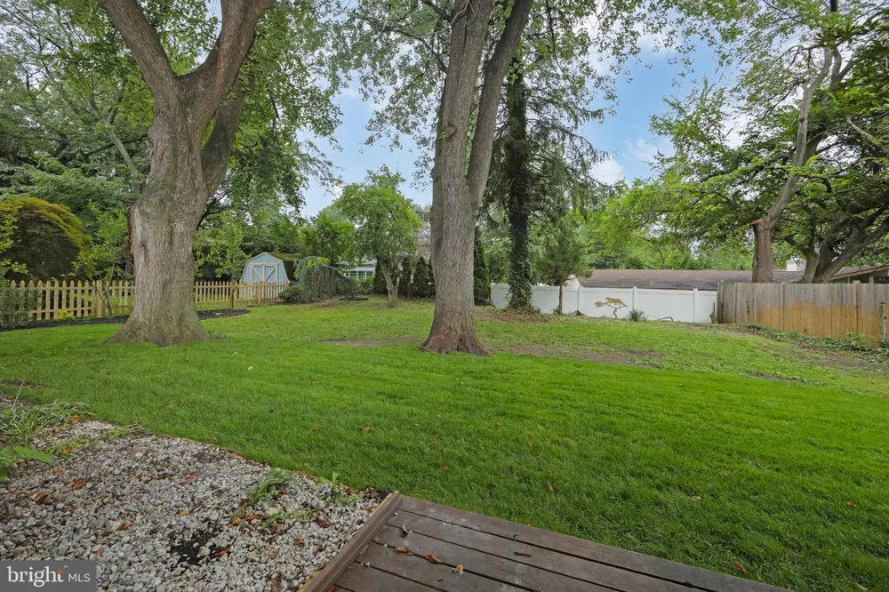 405 NARRAGANSETT DRIVE Cherry Hill, NJ 08002