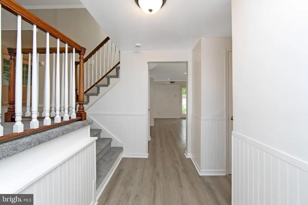 405 NARRAGANSETT DRIVE Cherry Hill, NJ 08002