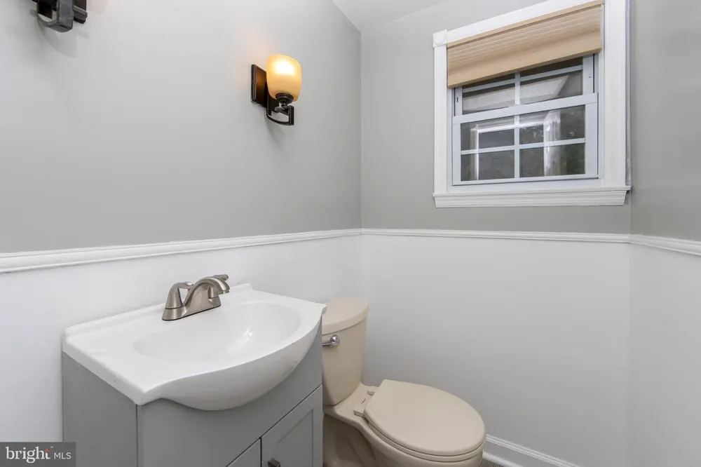 405 NARRAGANSETT DRIVE Cherry Hill, NJ 08002