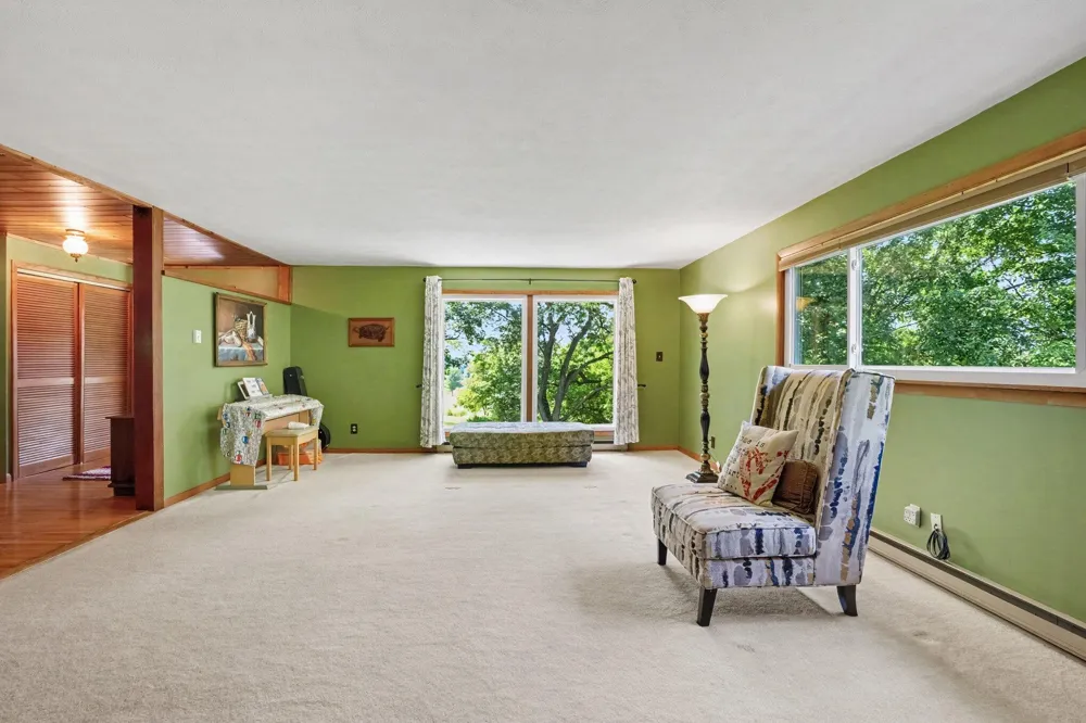 5953 Pokagon Road Berrien Springs, MI 49103
