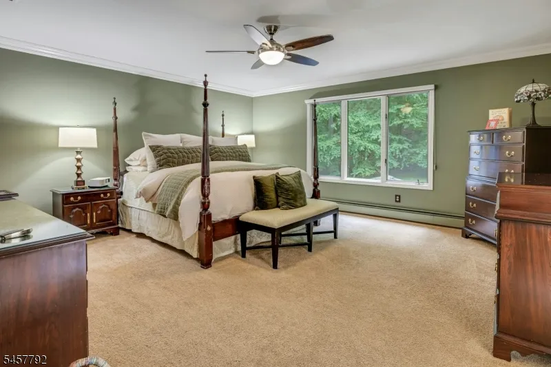 55 Cheyenne Trl Sparta, NJ 07871
