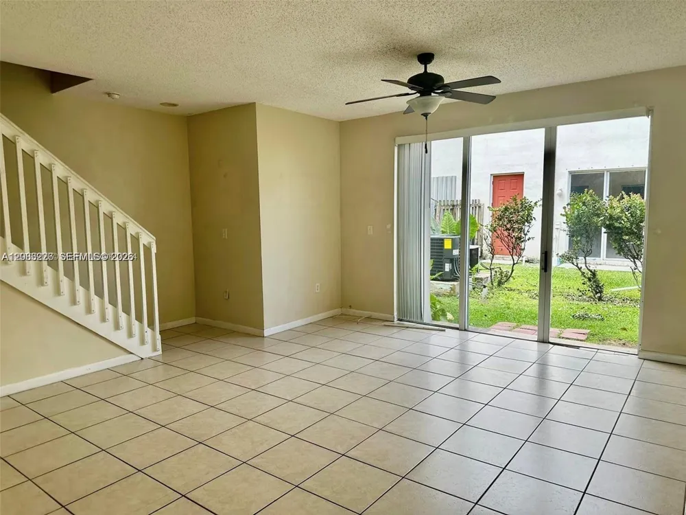 1040 NE 42nd Pl Homestead, FL 33033