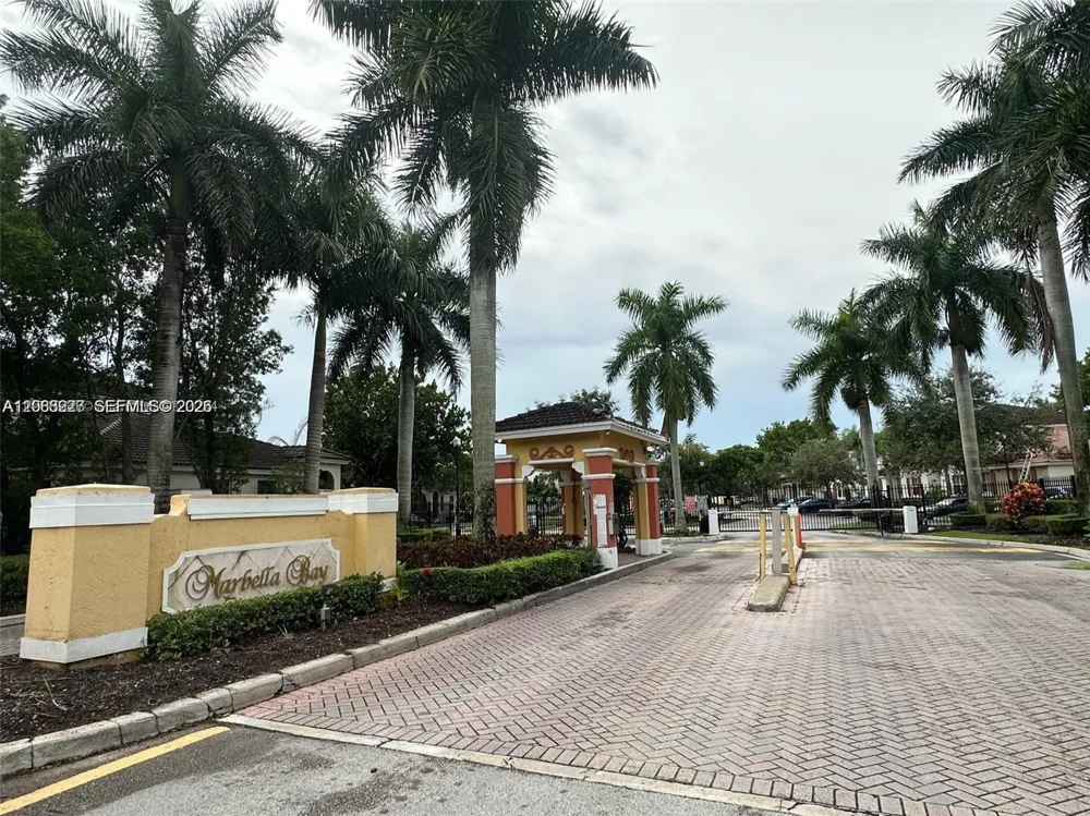 1040 NE 42nd Pl Homestead, FL 33033