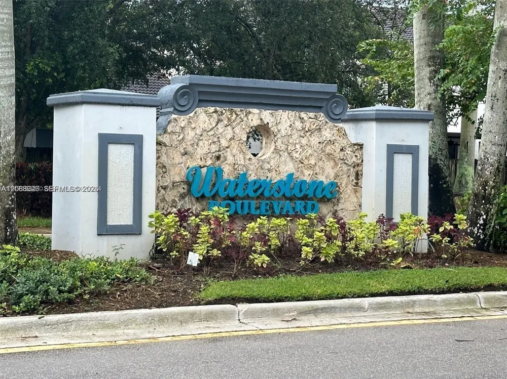 1040 NE 42nd Pl Homestead, FL 33033