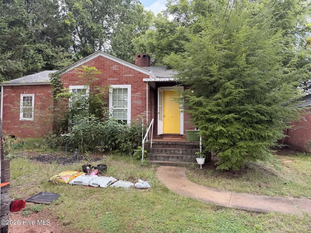 176 White Oak Street Franklin, NC 28734