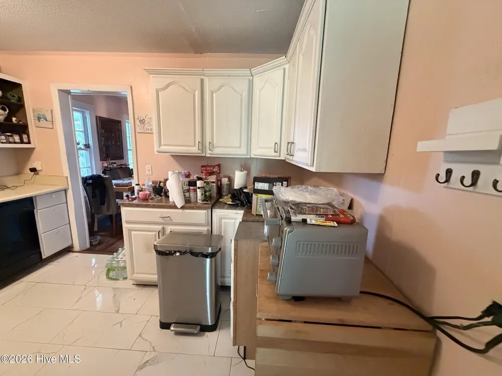 176 White Oak Street Franklin, NC 28734