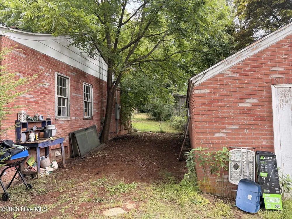 176 White Oak Street Franklin, NC 28734