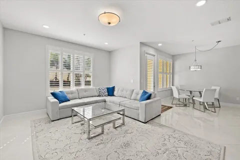 4980 NW 15TH AVENUE