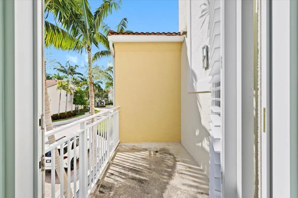 4980 NW 15TH AVENUE Boca Raton, FL 33431