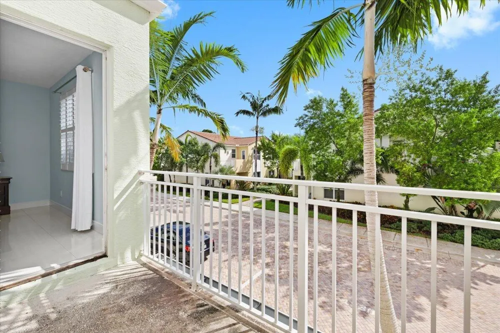 4980 NW 15TH AVENUE Boca Raton, FL 33431