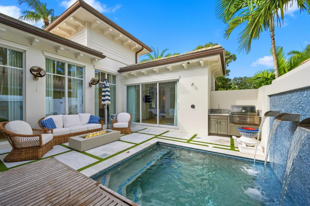 104 Lanitee Circle Jupiter, FL 33458