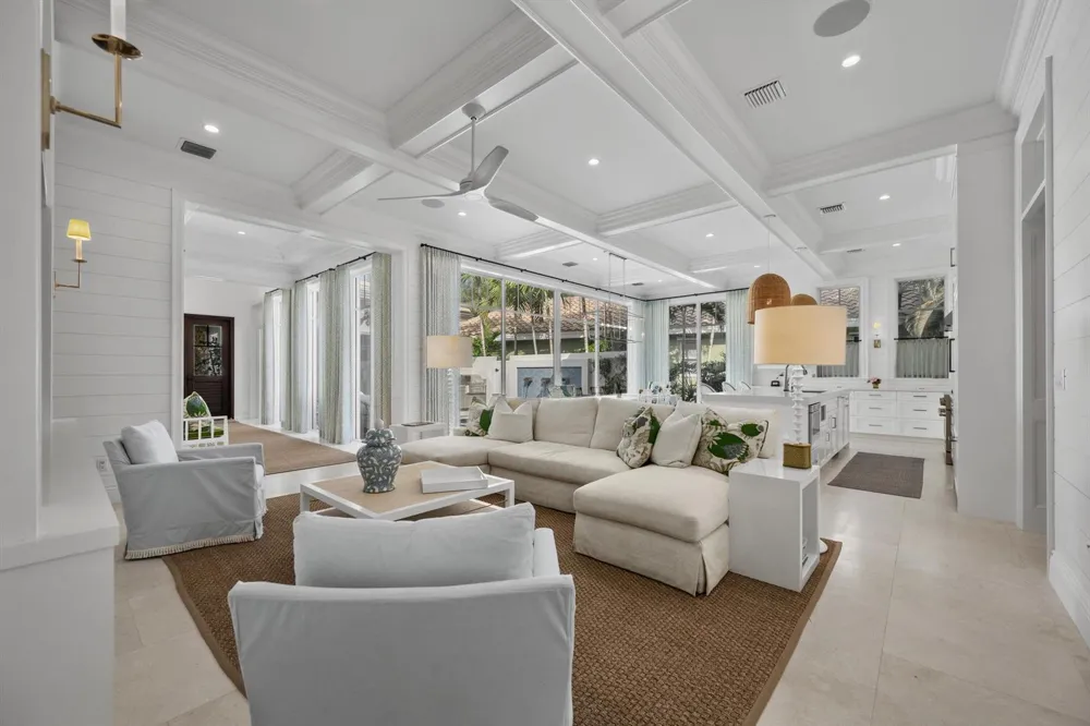 104 Lanitee Circle Jupiter, FL 33458