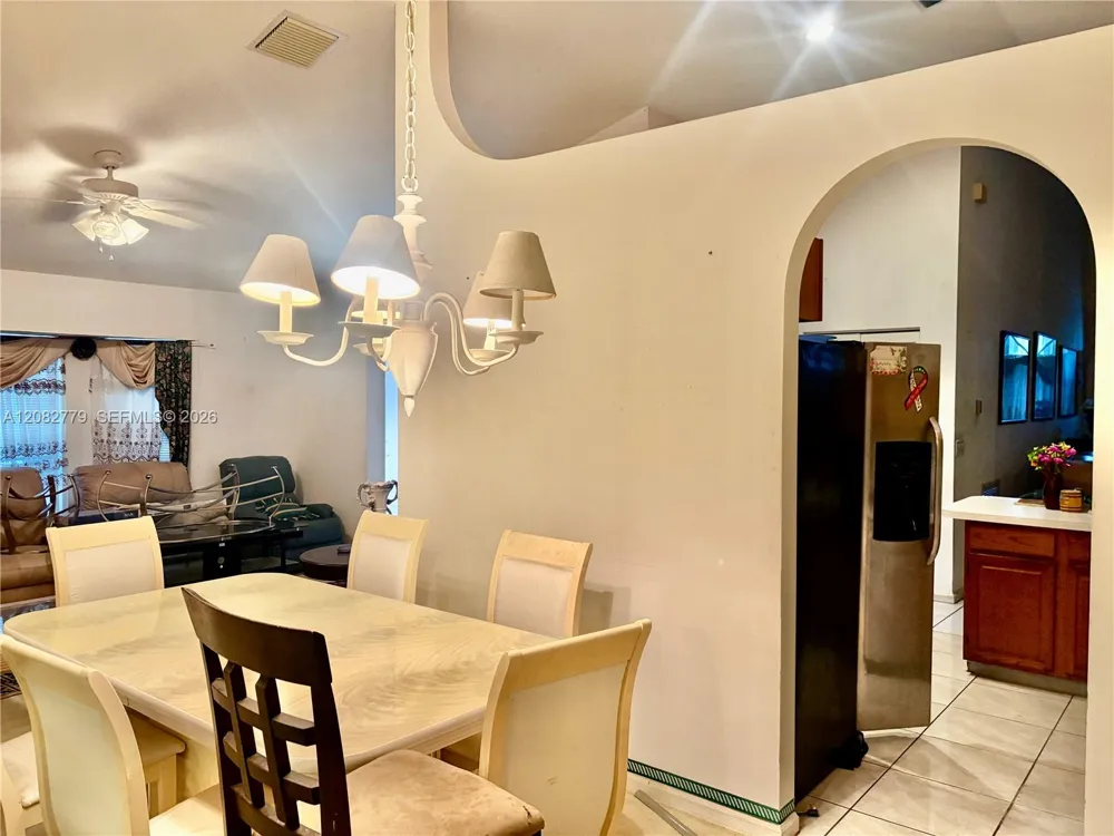 110 Hemingway Ct Royal Palm Beach, FL 33411
