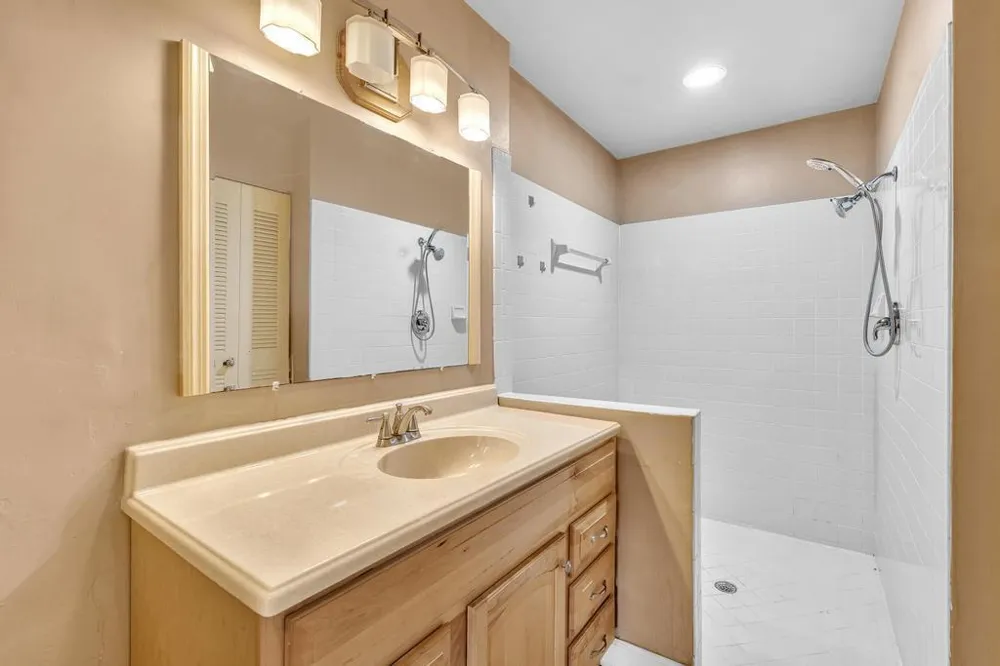 11137 NW 38TH PLACE Sunrise, FL 33351