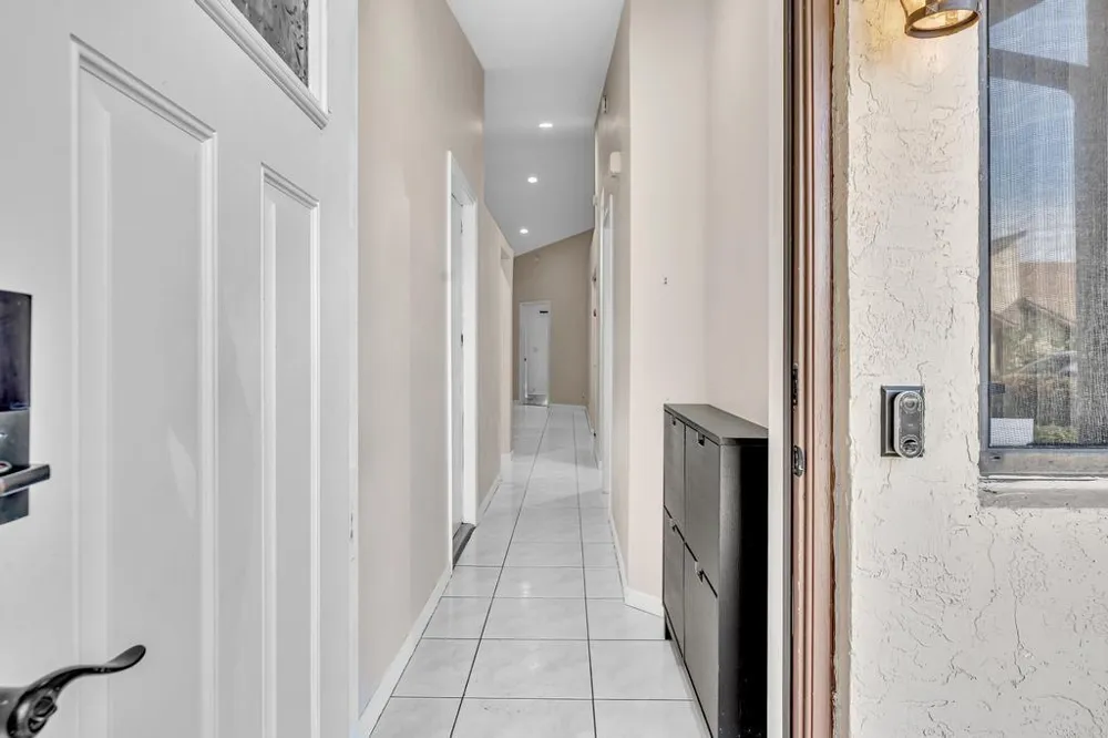 11137 NW 38TH PLACE Sunrise, FL 33351