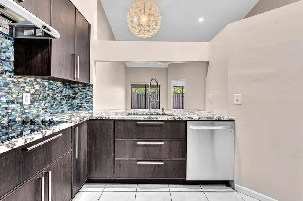 11137 NW 38TH PLACE Sunrise, FL 33351