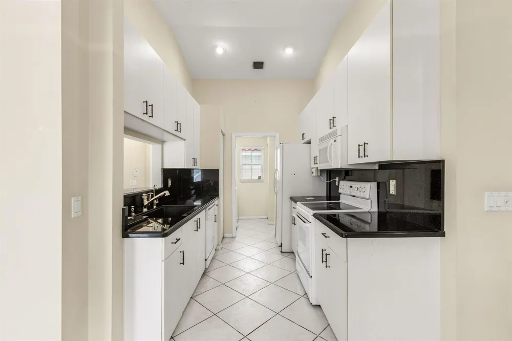 11537 Lawton Road Boynton Beach, FL 33437