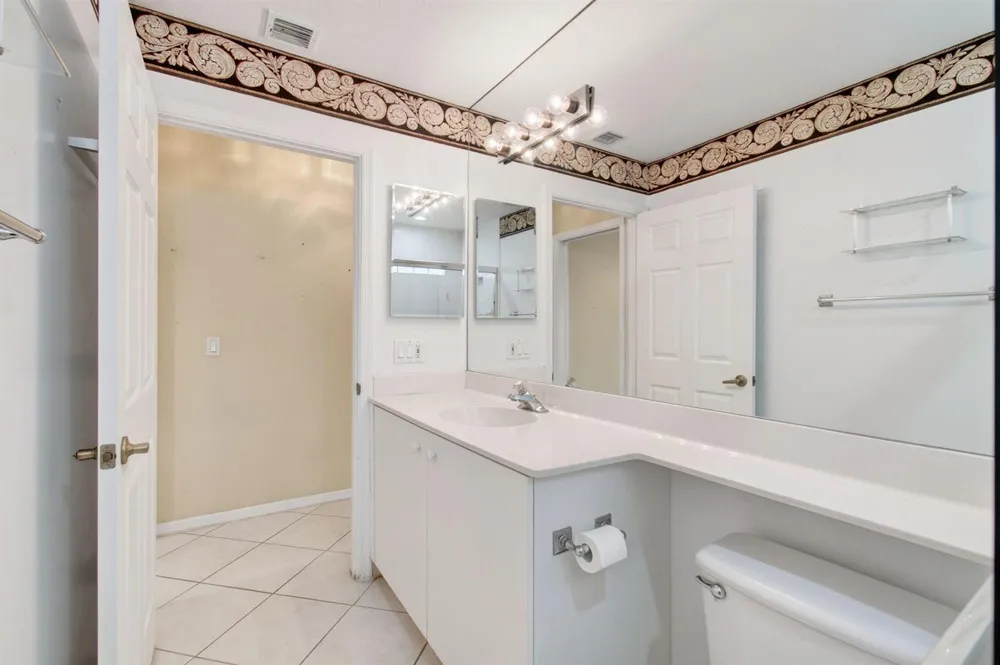 11537 Lawton Road Boynton Beach, FL 33437