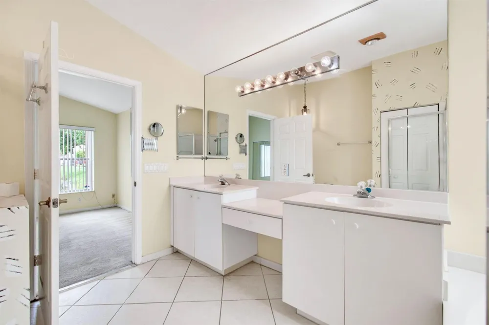11537 Lawton Road Boynton Beach, FL 33437