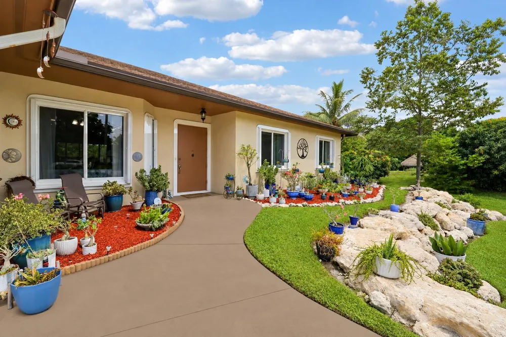 20231 SW 49TH COURT Southwest Ranches, FL 33332