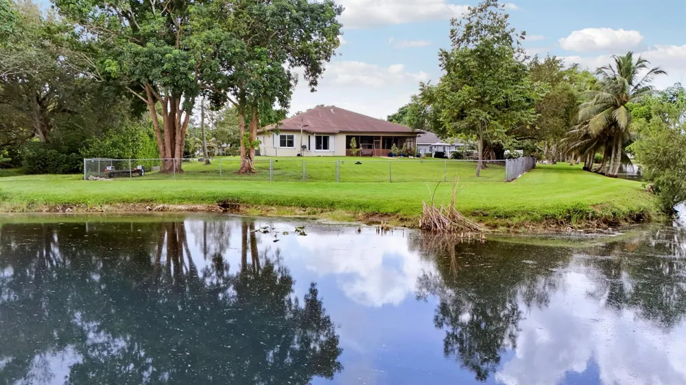 20231 SW 49TH COURT Southwest Ranches, FL 33332