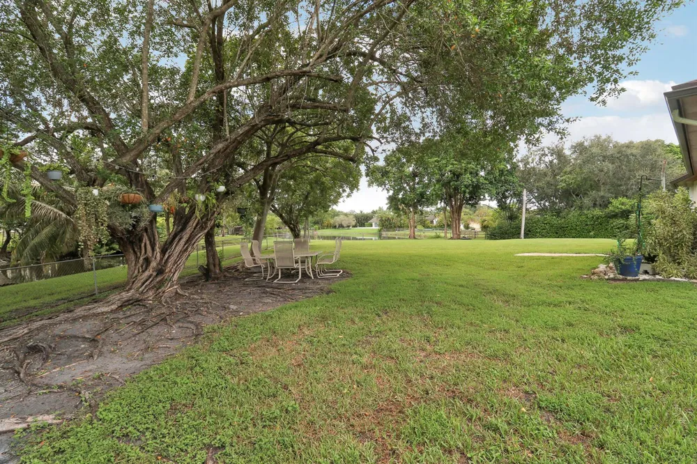 20231 SW 49TH COURT Southwest Ranches, FL 33332