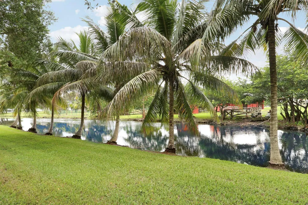20231 SW 49TH COURT Southwest Ranches, FL 33332