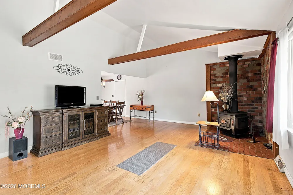 495 Cobain Road Jackson, NJ 08527