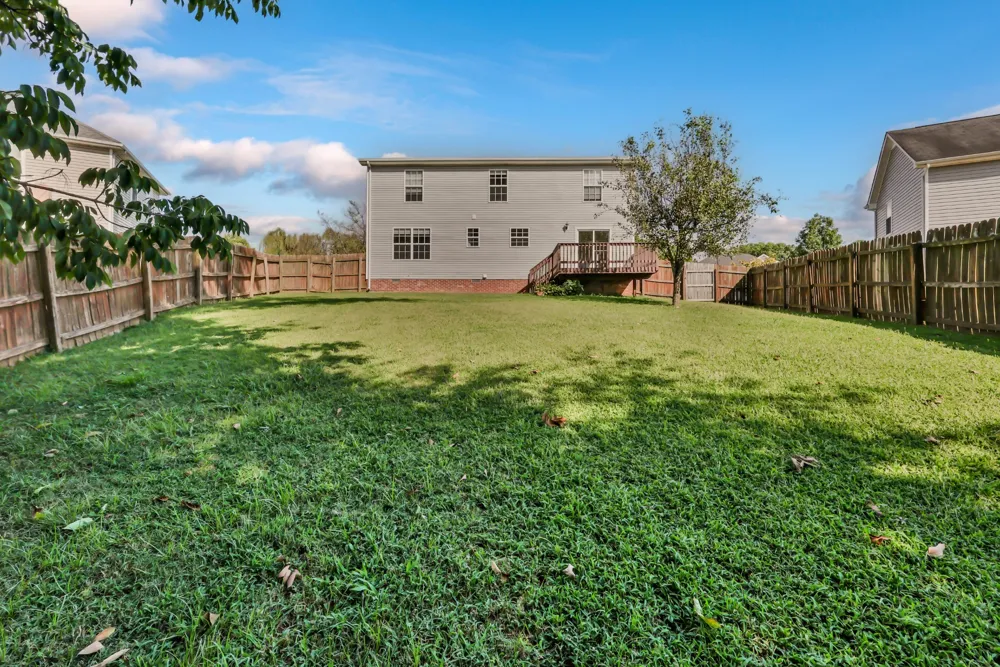 3504 Clover Hill Dr Clarksville, TN 37043