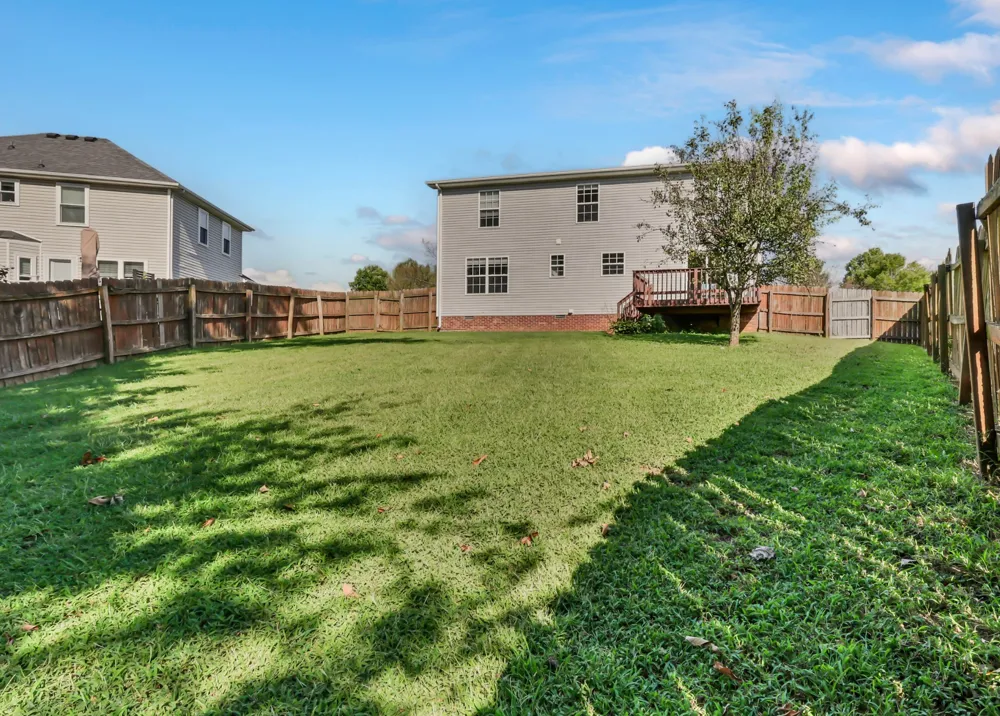 3504 Clover Hill Dr Clarksville, TN 37043