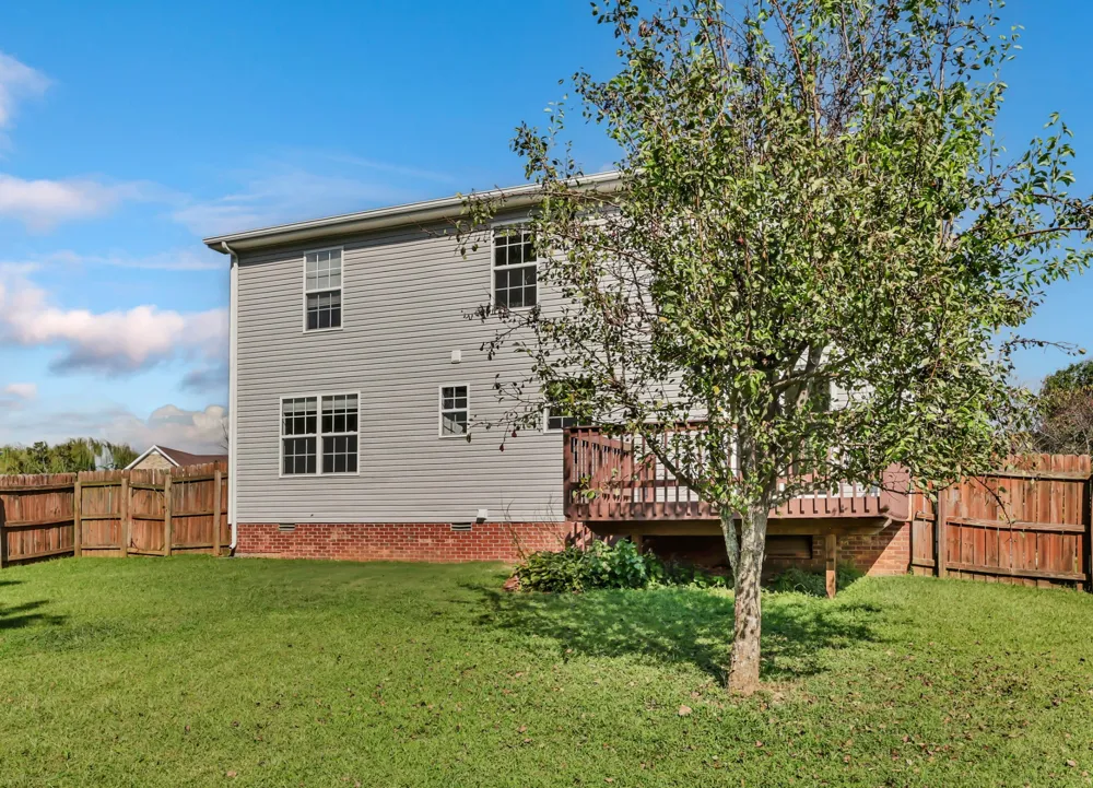 3504 Clover Hill Dr Clarksville, TN 37043