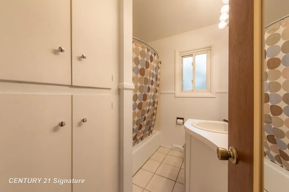 913 Stinson Drive Carrollton Township, MI 48604