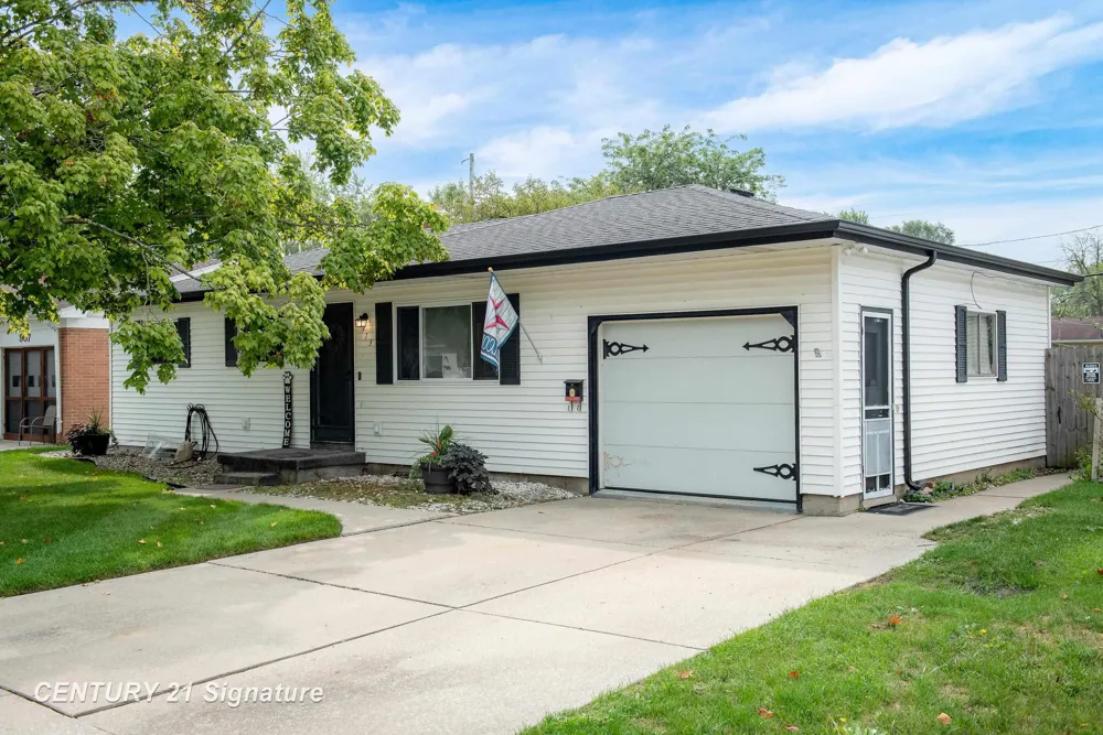913 Stinson Drive Carrollton Township, MI 48604