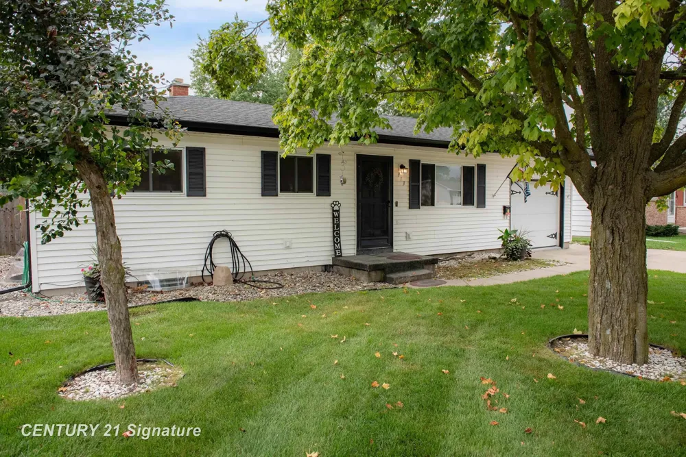 913 Stinson Drive Carrollton Township, MI 48604