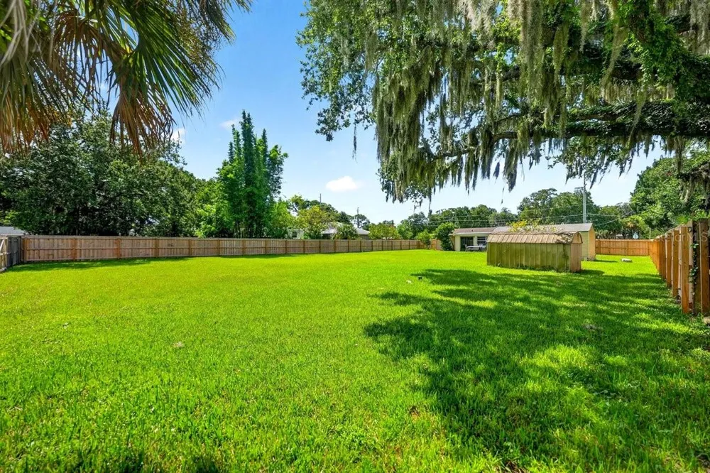 999 16TH STREET Edgewater, FL 32132