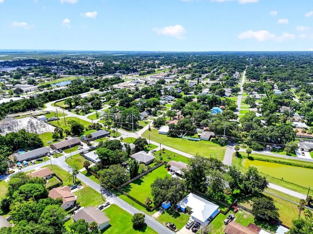 999 16TH STREET Edgewater, FL 32132