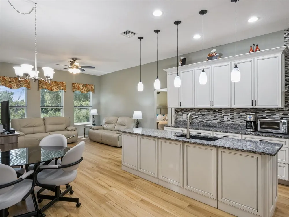 5602 SQUIRES DRIVE Leesburg, FL 34748