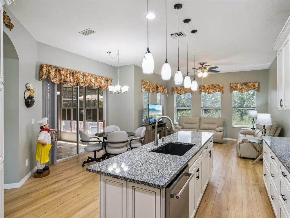 5602 SQUIRES DRIVE Leesburg, FL 34748