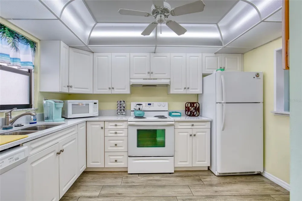 915 OCEAN SHORE BOULEVARD #2010 Ormond Beach, FL 32176