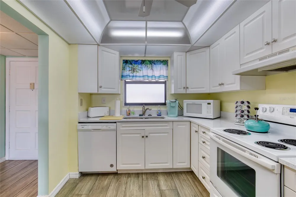 915 OCEAN SHORE BOULEVARD #2010 Ormond Beach, FL 32176