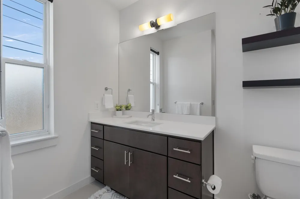 4020 Airport Boulevard #7 Austin, TX 78722