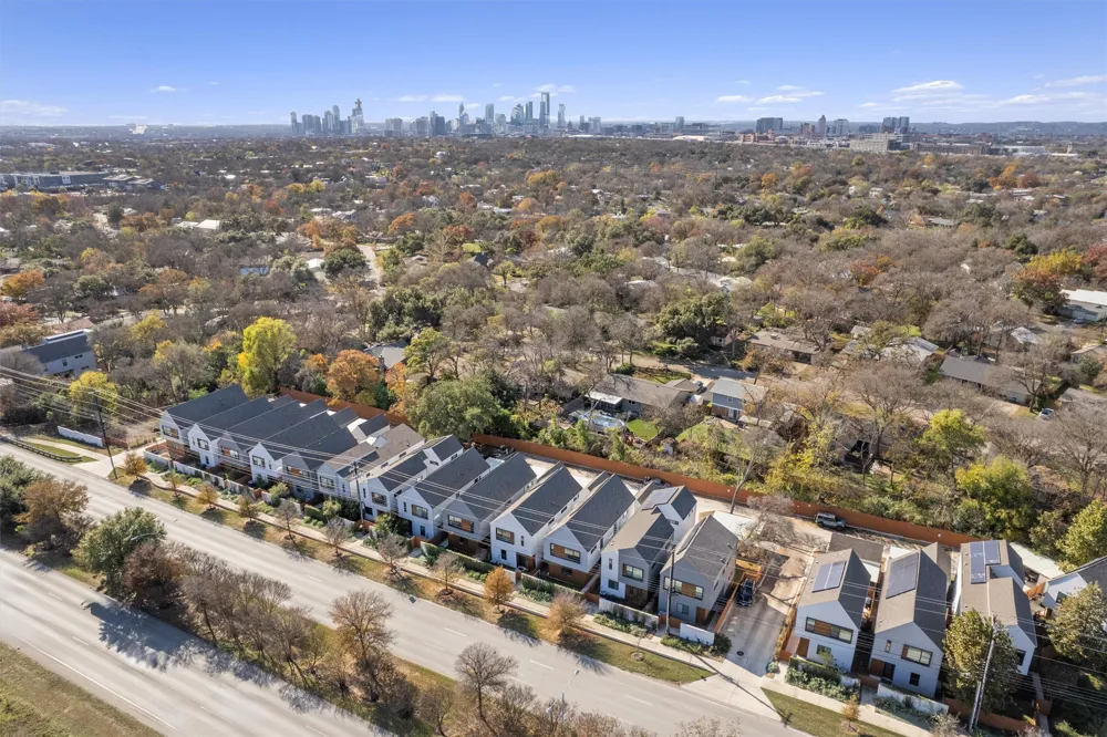 4020 Airport Boulevard #7 Austin, TX 78722
