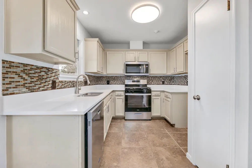214 Crystal Knoll Boulevard Georgetown, TX 78626