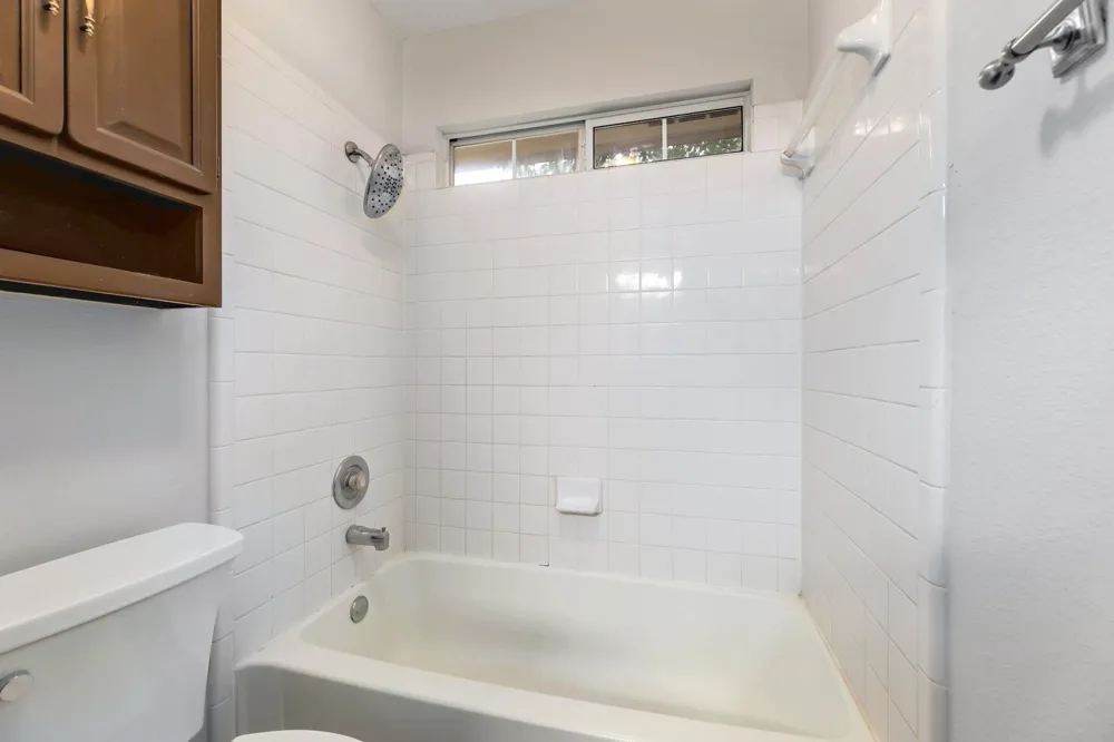 214 Crystal Knoll Boulevard Georgetown, TX 78626