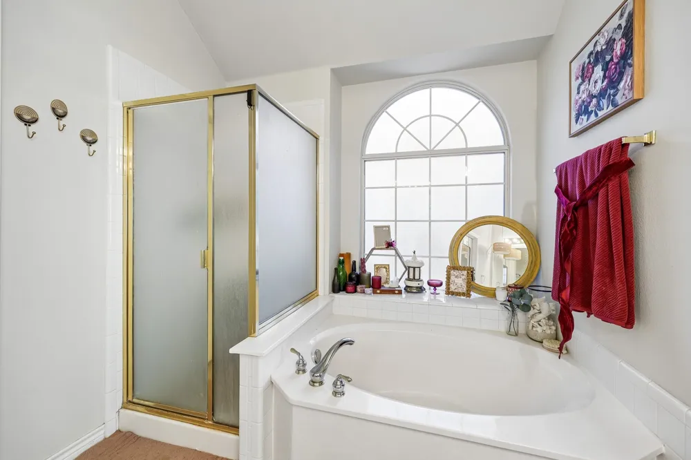 204 Sherwood Drive Murphy, TX 75094