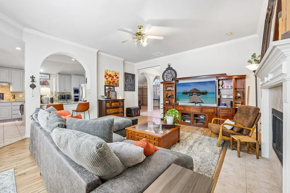 204 Sherwood Drive Murphy, TX 75094